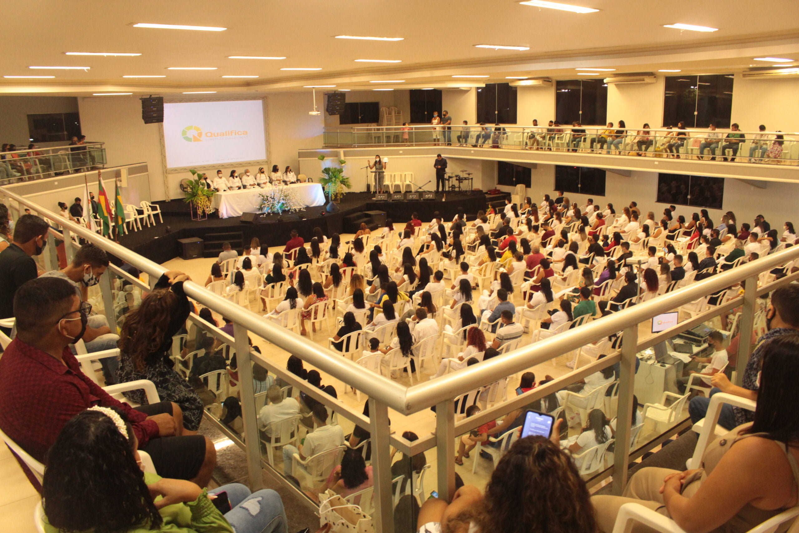 Mais de 200 alunos do IEPAM participaram da Cerimônia do Jaleco e Capacete 2021